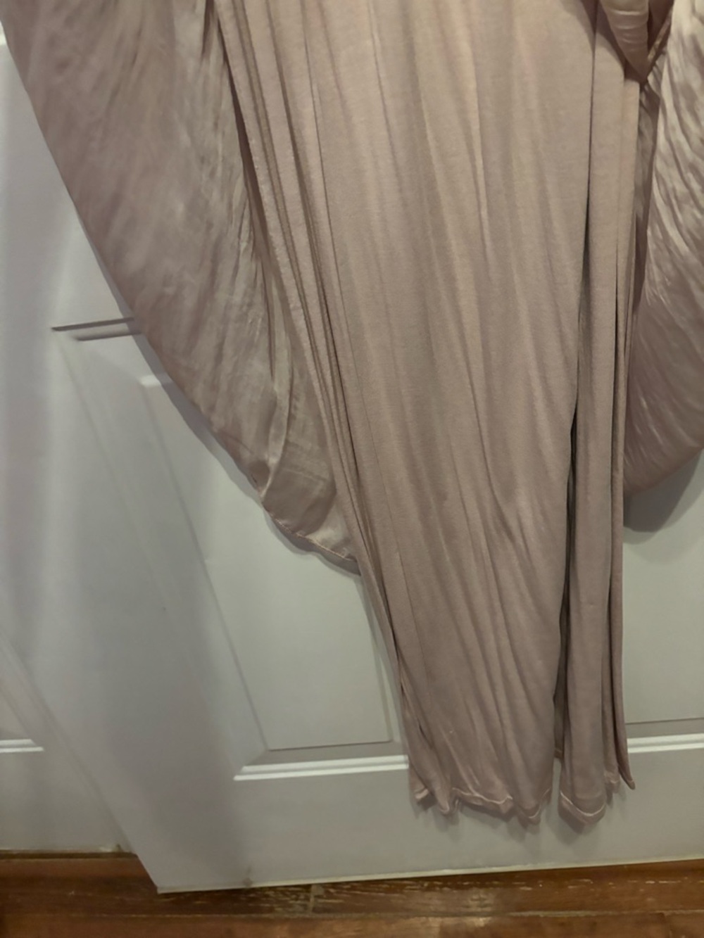 Pleated V-Neck Women's Dress in Dusty Pink - Picture 3 of 3
